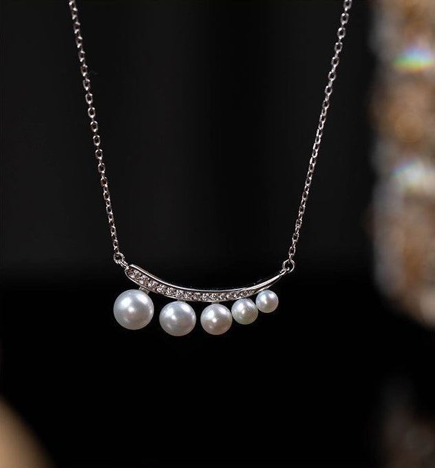 Crystal Pearl pea necklace