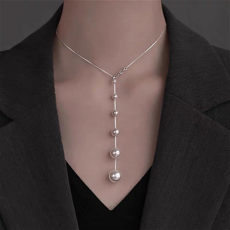 Autumn and winter design crystal pearl necklace