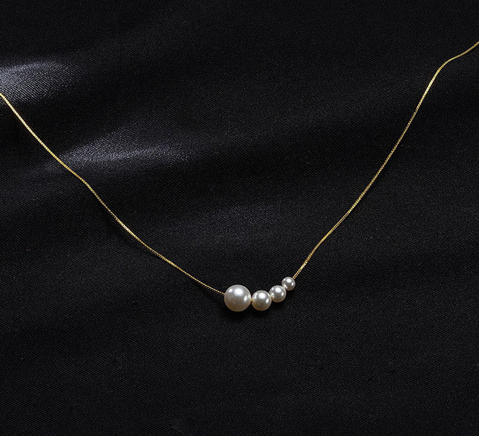 Crystal pearl light luxury design necklace