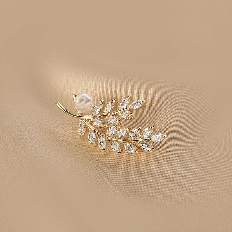 Wheat Ear Design Pearl Brooch