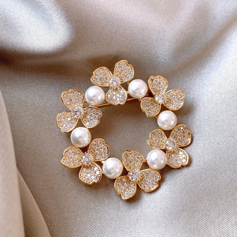 Wreath Design Pearl Brooch