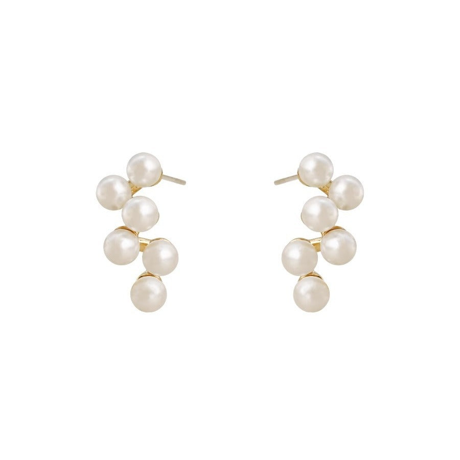 Small grape design pearl stud earrings