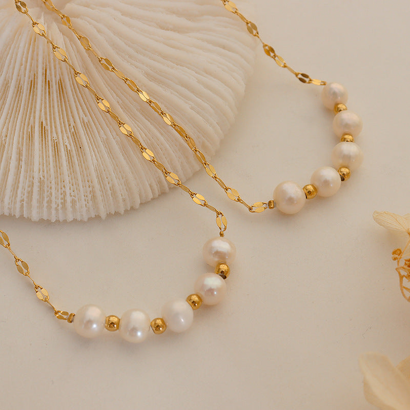 Five Beads Design Crystal Pearl Necklace