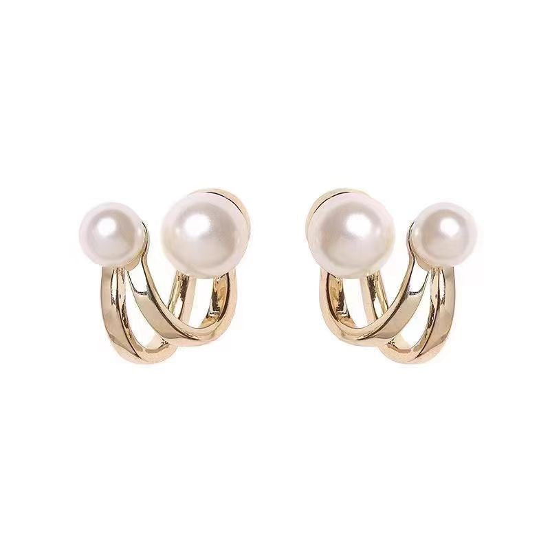 Simple design pearl stud earrings