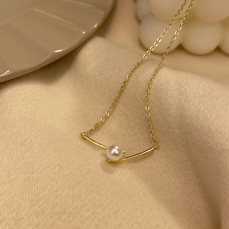 Design single crystal pearl pendant