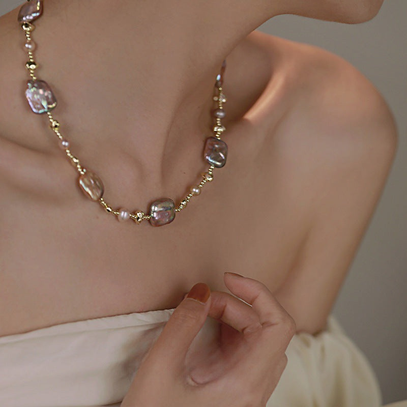 Baroque design pearl necklace