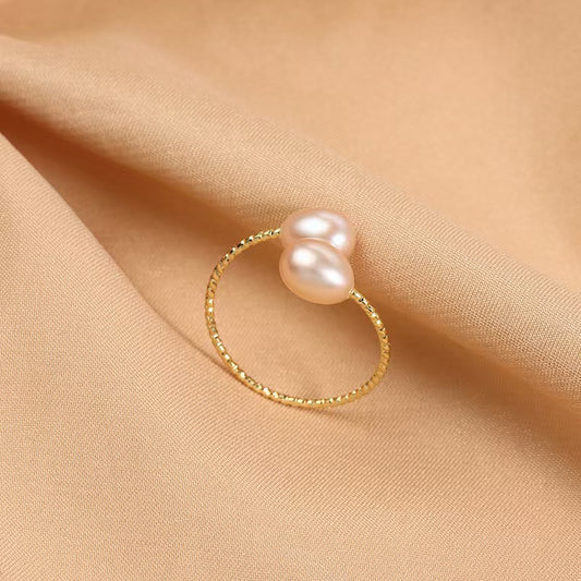 Simple design pearl ring